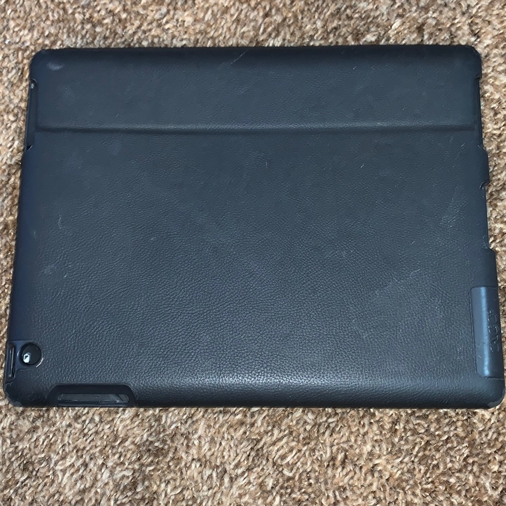 Black hard shell IPad case